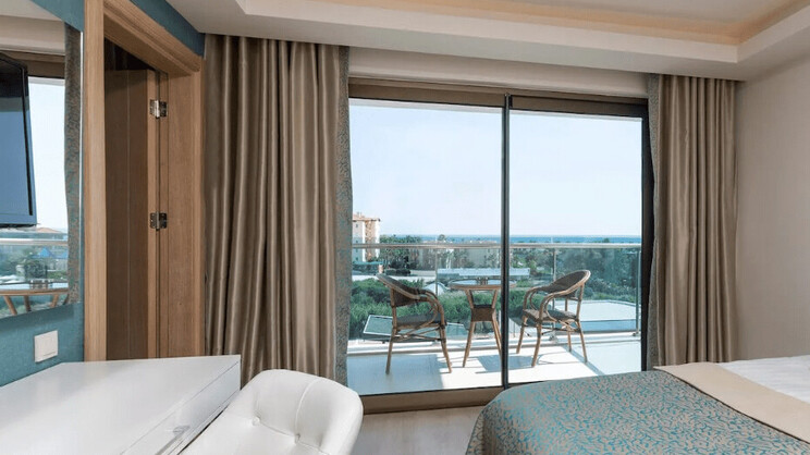 Standard Room with Sea View